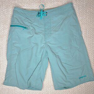 Patagonia Men's 32 Green Board Shorts Unlined Swim Trunks Drawstring Beach Surfe